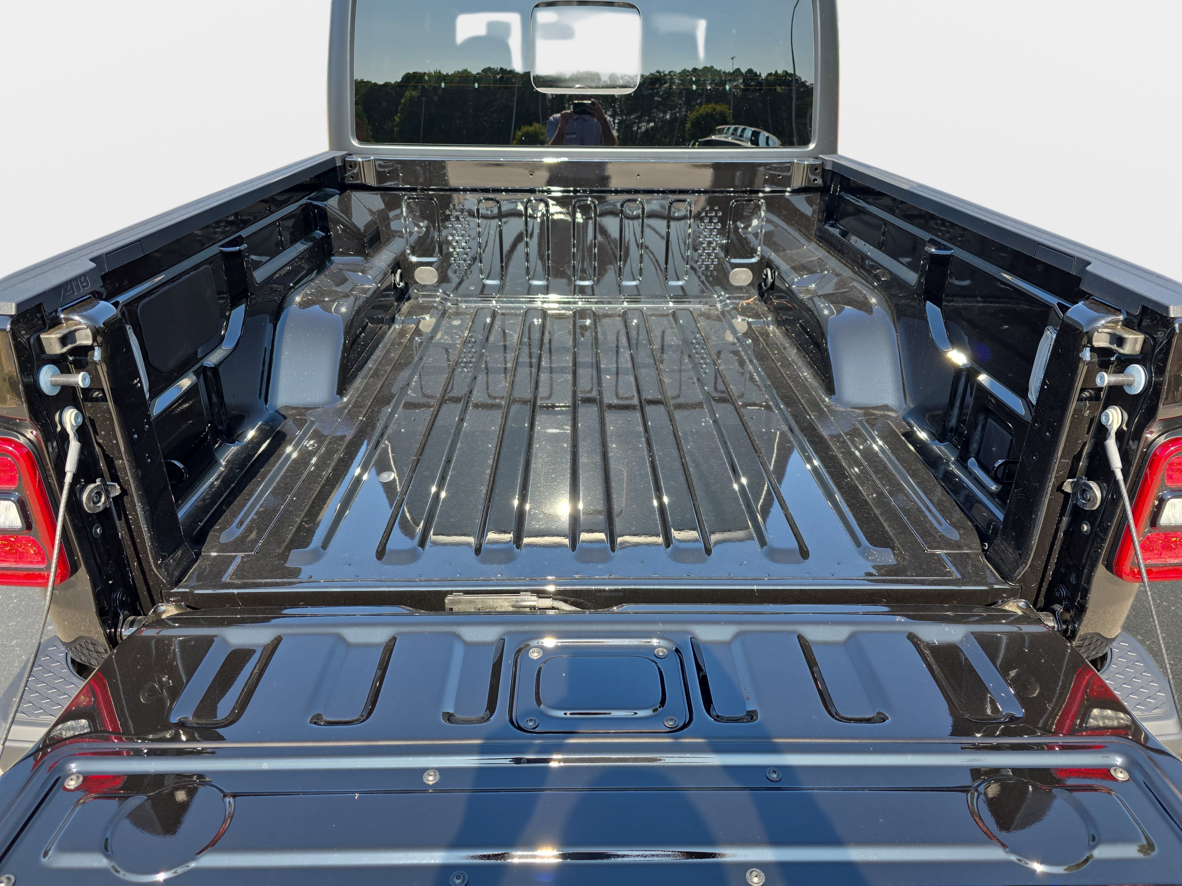 New 2026 Jeep Gladiator Sport AWD/4WD image 10