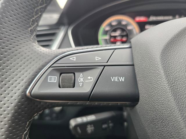 Used 2022 Audi Q5 e Prestige AWD/4WD image 24