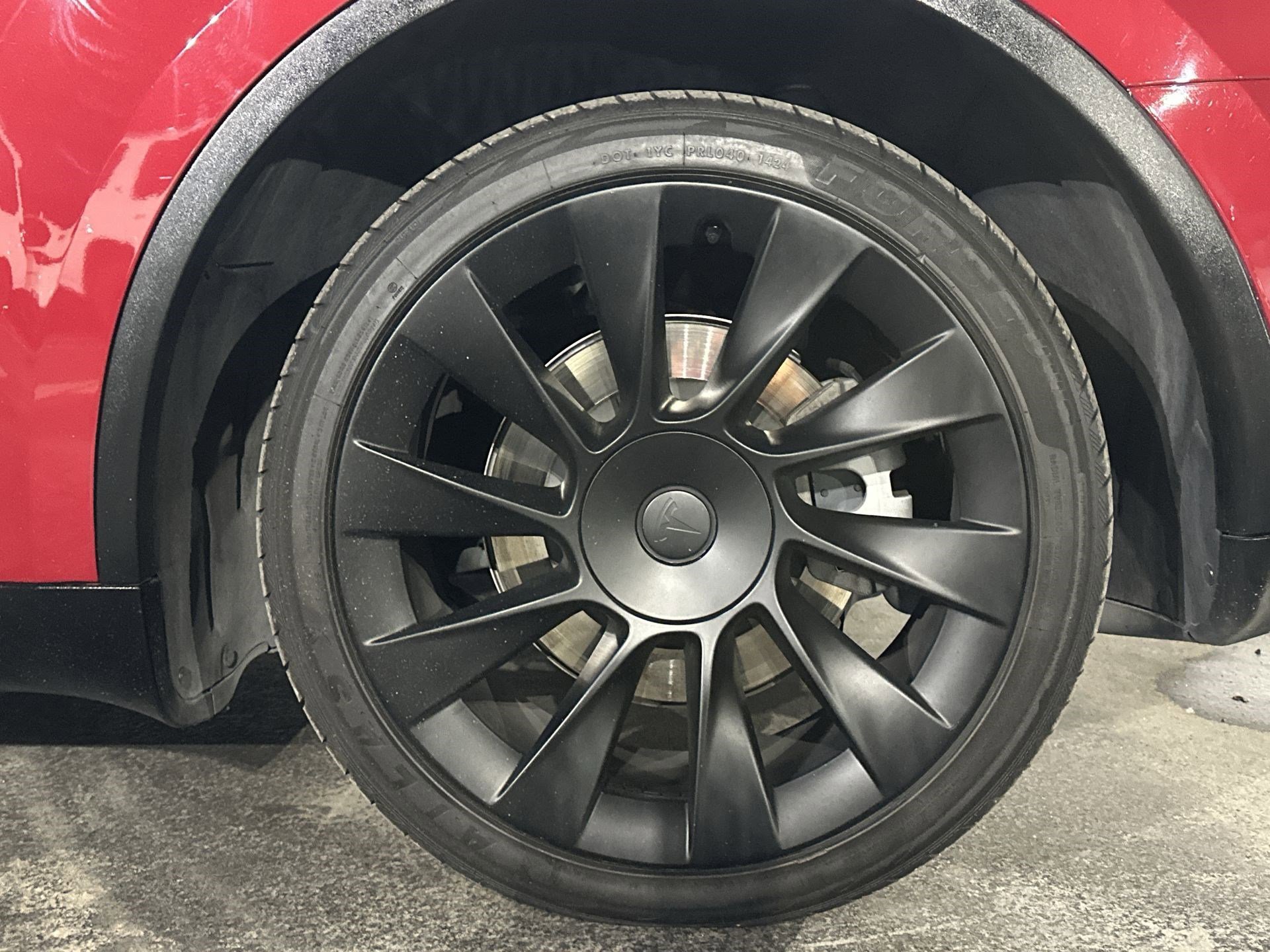 Used 2023 Tesla Model Y Long Range image 17