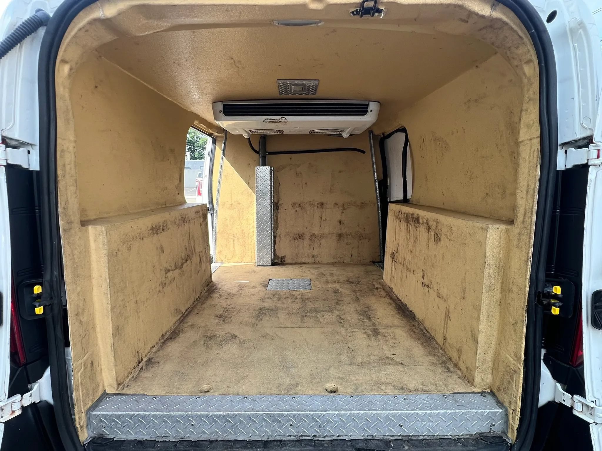 Used 2017 RAM ProMaster City Tradesman w/ Rear Back-up Camera Group FWD image 11