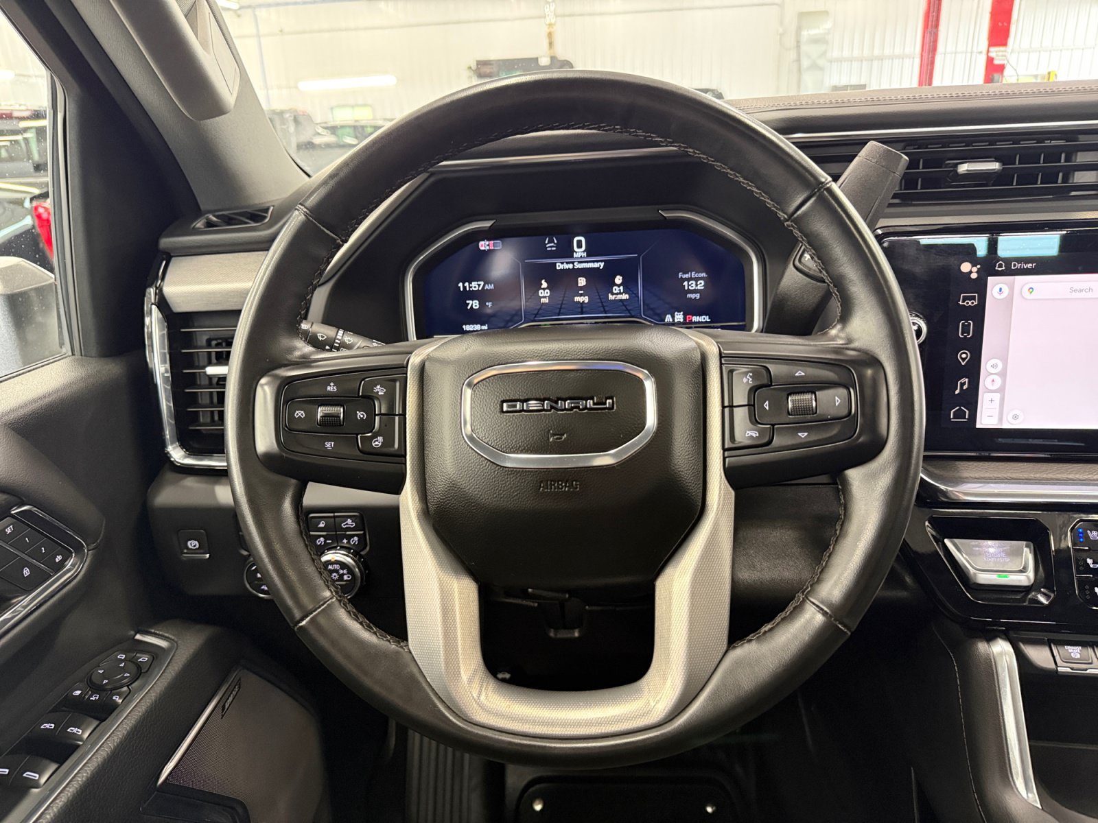 Used 2024 GMC Sierra 2500 Denali w/ Denali Reserve Package AWD/4WD image 16
