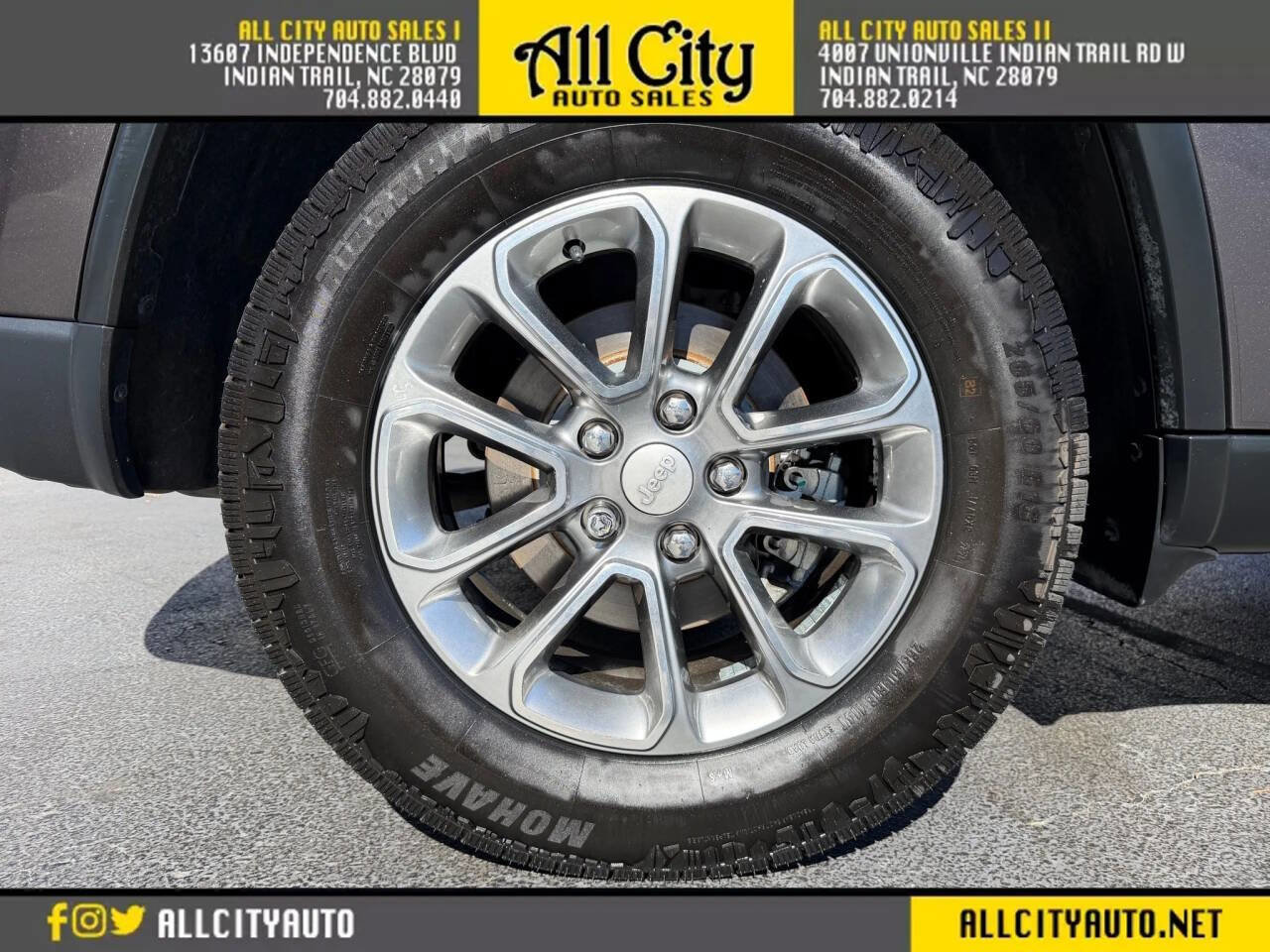 Used 2014 Jeep Grand Cherokee Limited RWD image 32