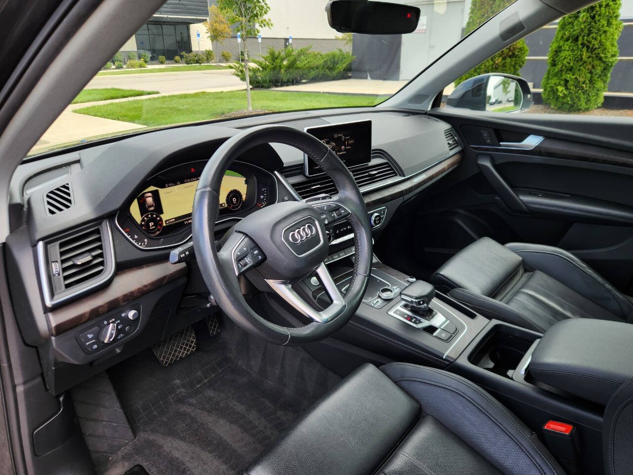 Used 2018 Audi Q5 Prestige w/ Prestige Package AWD/4WD image 9