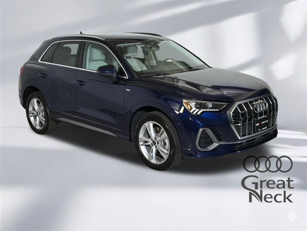 Used 2023 Audi Q3 2.0T Premium Plus w/ Premium Plus Package AWD/4WD image 11