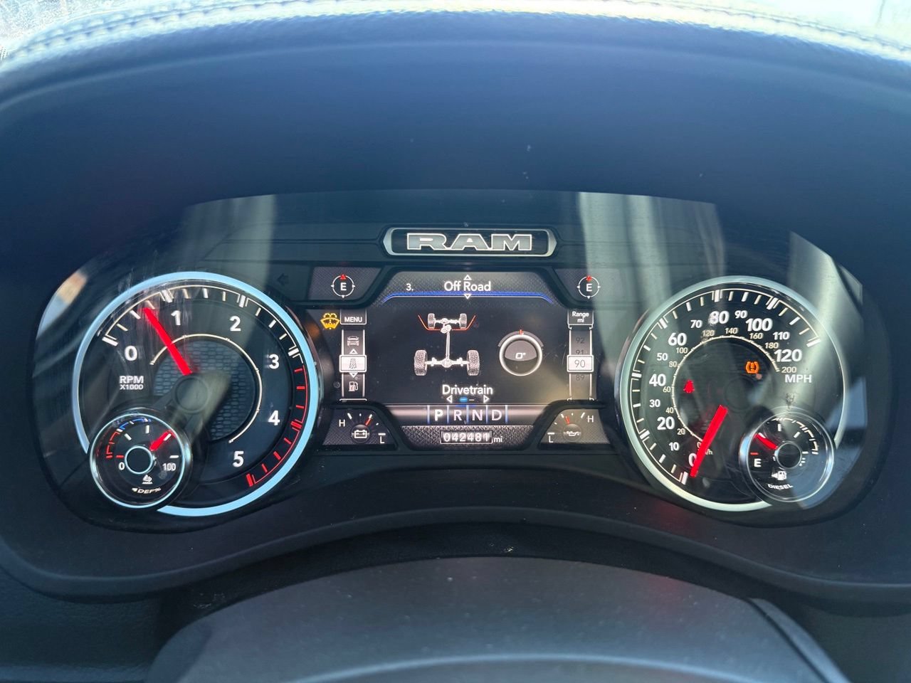 Used 2022 RAM 2500 Laramie w/ Night Edition AWD/4WD image 16