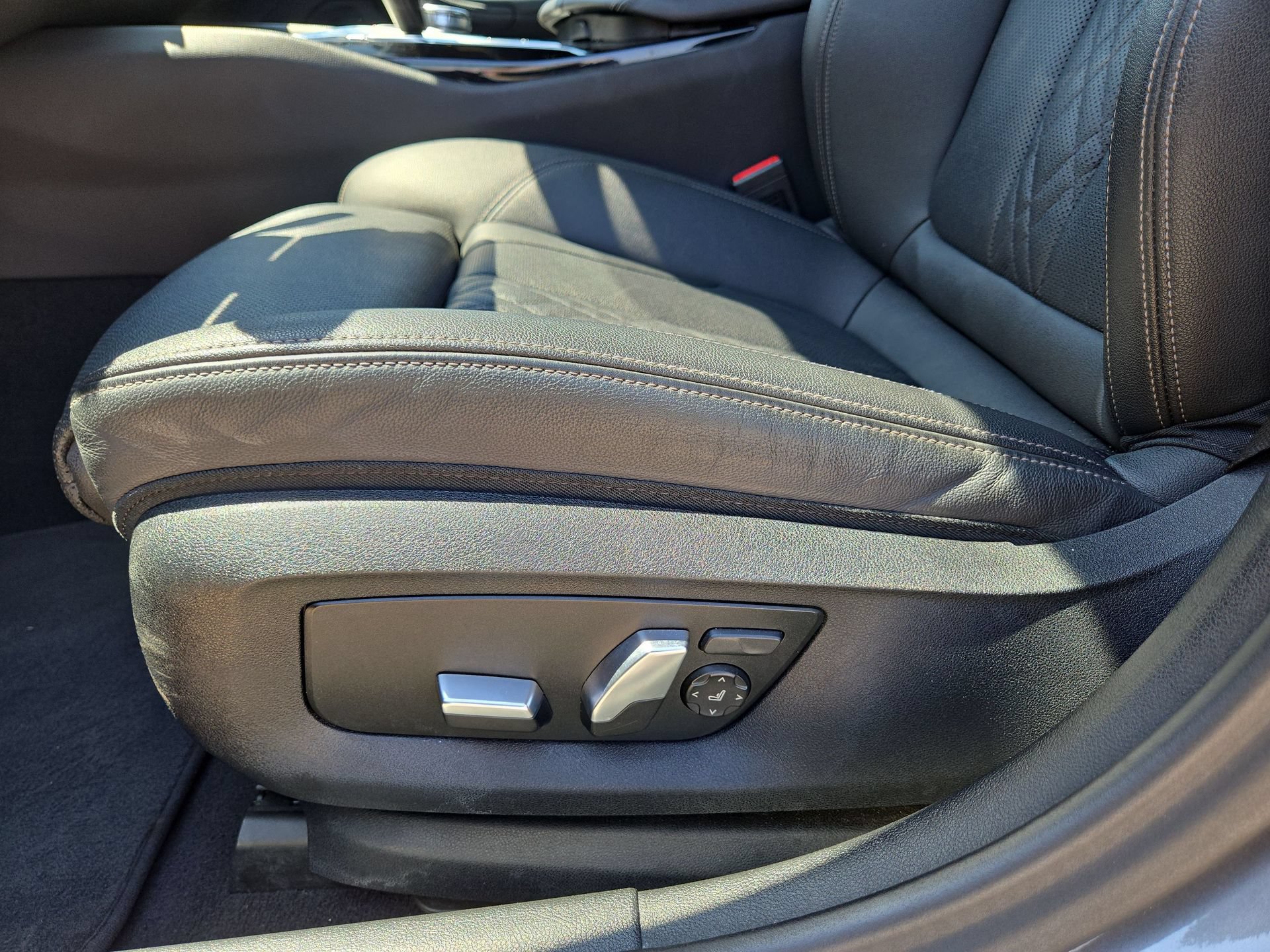 Used 2023 BMW 530i RWD image 17
