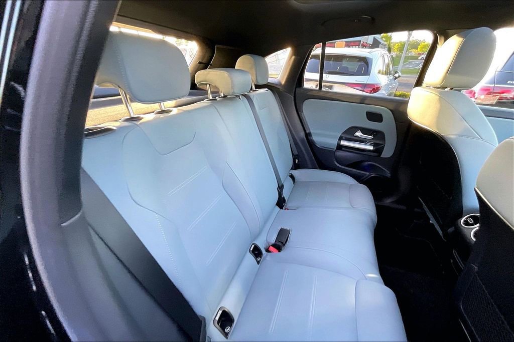 Used 2026 Mercedes-Benz GLA 250 4MATIC image 19