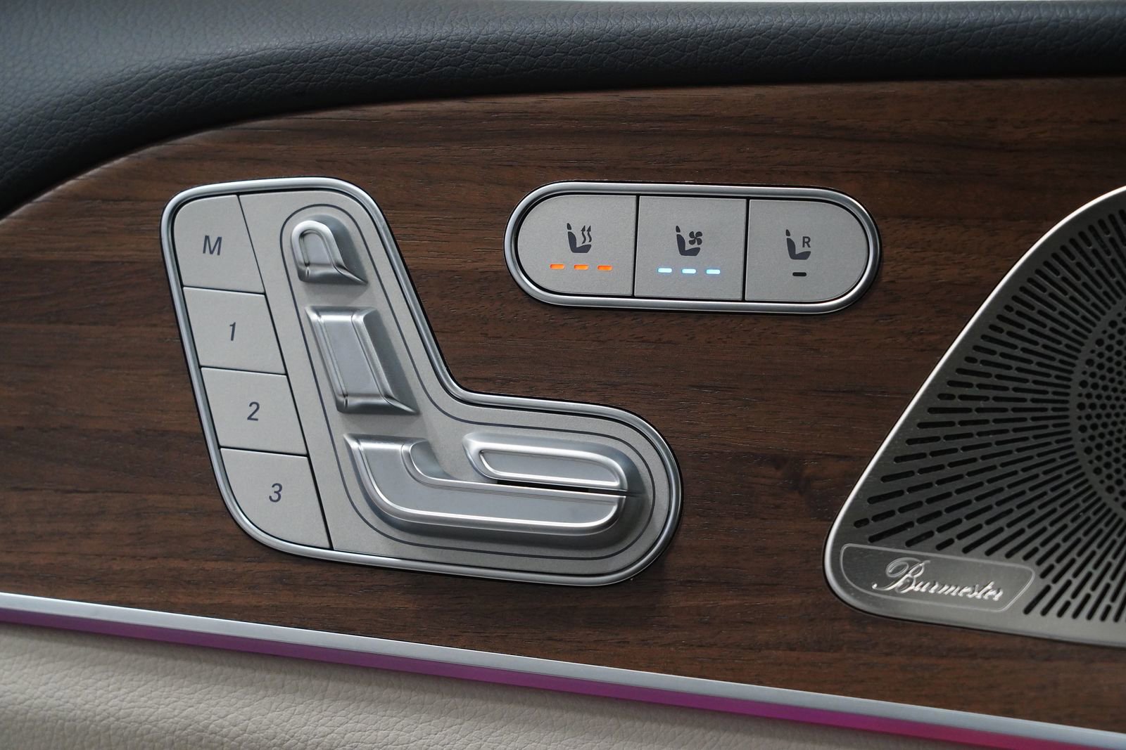 New 2026 Mercedes-Benz GLS 580 4MATIC image 33