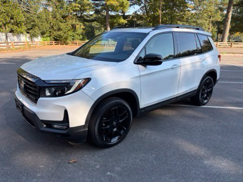 Used 2024 Honda Passport Black Edition image 3