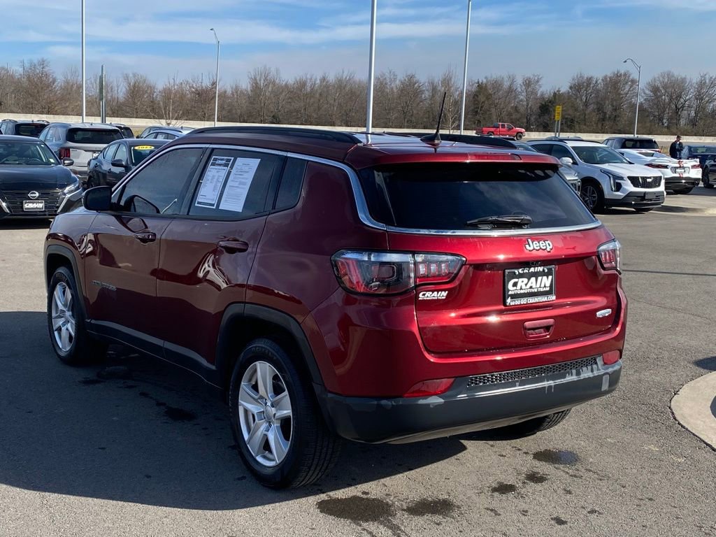 Used 2022 Jeep Compass Latitude FWD image 5