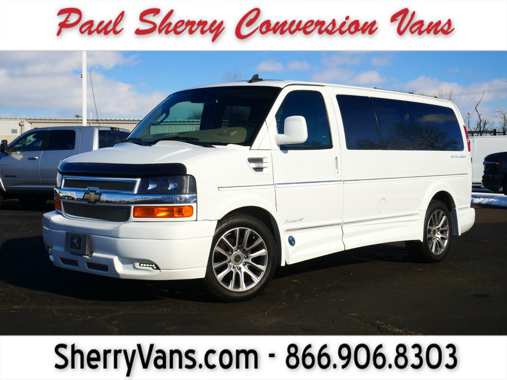 Used 2019 Chevrolet Express 2500 w/ Enhanced Convenience Package RWD image 1