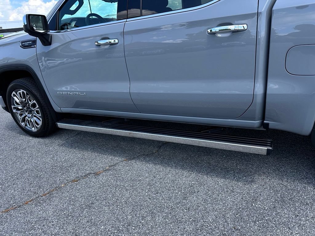 Certified 2025 GMC Sierra 1500 Denali Ultimate AWD/4WD image 43