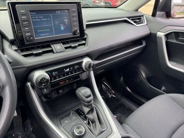 Certified 2019 Toyota RAV4 LE w/ Carpet Mat Package AWD/4WD image 89