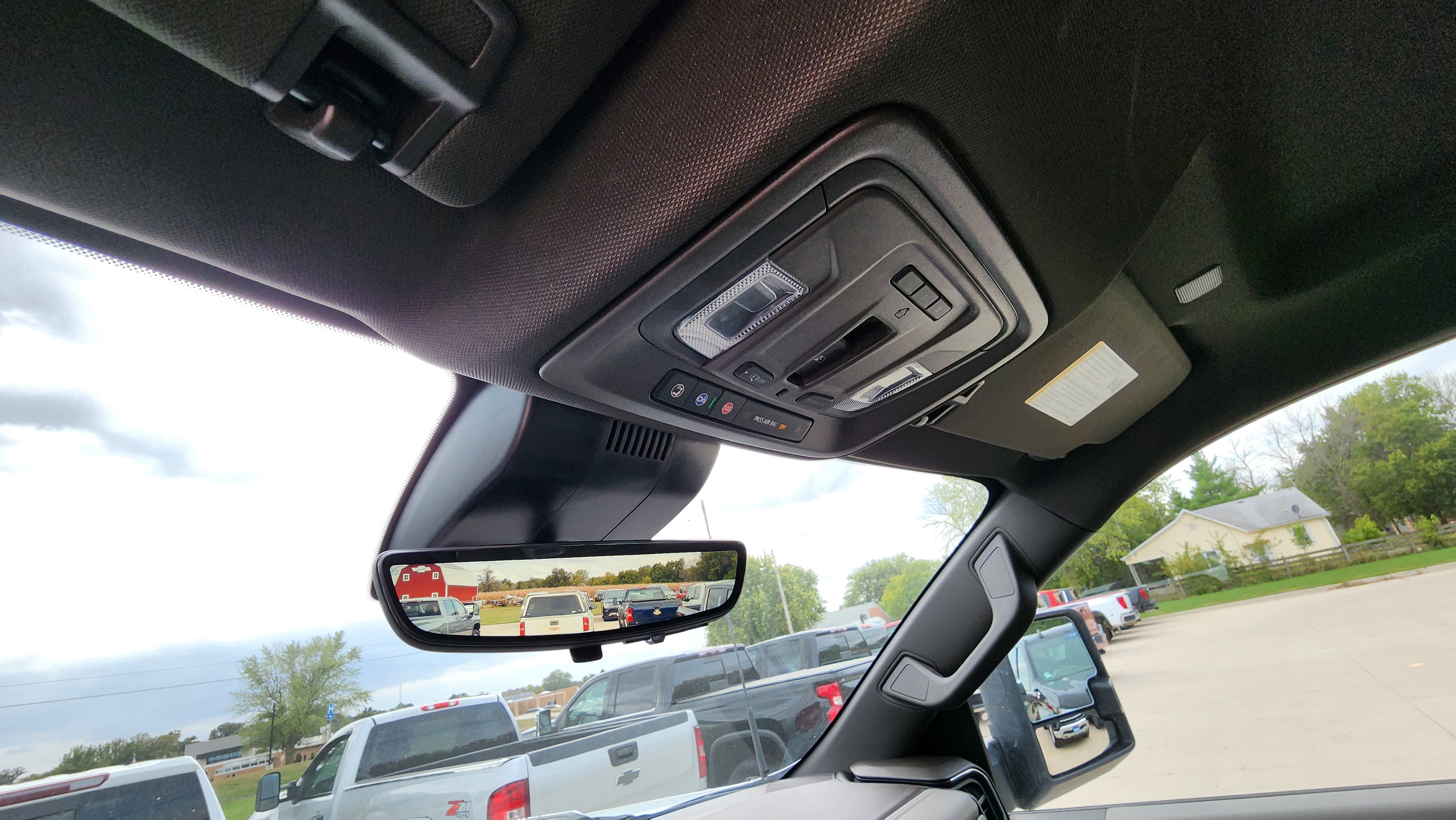 Certified 2025 Chevrolet Silverado 3500 LTZ w/ LTZ Premium Package image 17