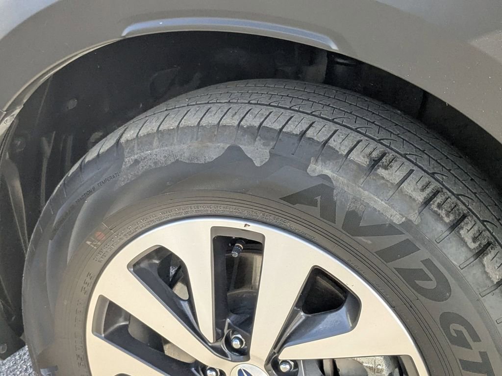 Used 2025 Subaru Outback Premium image 30