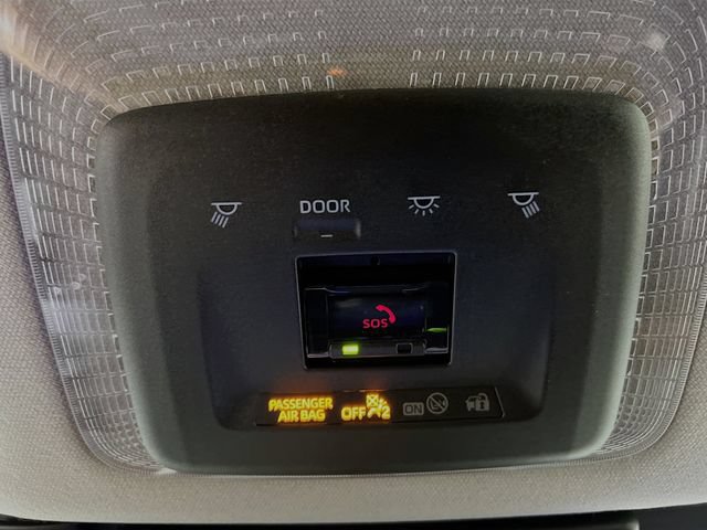 New 2026 Toyota Prius Plug-In Hybrid FWD image 18