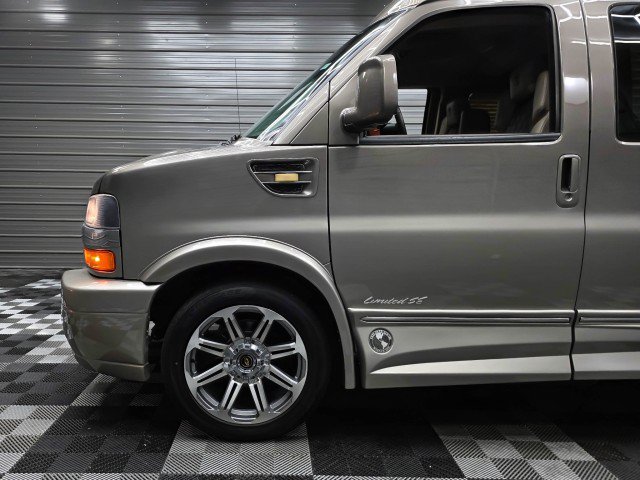 Used 2020 Chevrolet Express 2500 w/ Enhanced Convenience Package RWD image 38