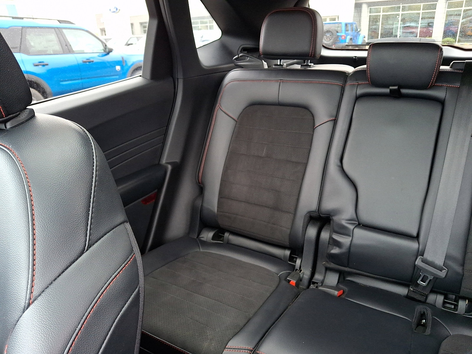 Certified 2022 Ford Escape SEL w/ SEL Stealth AWD Package image 18