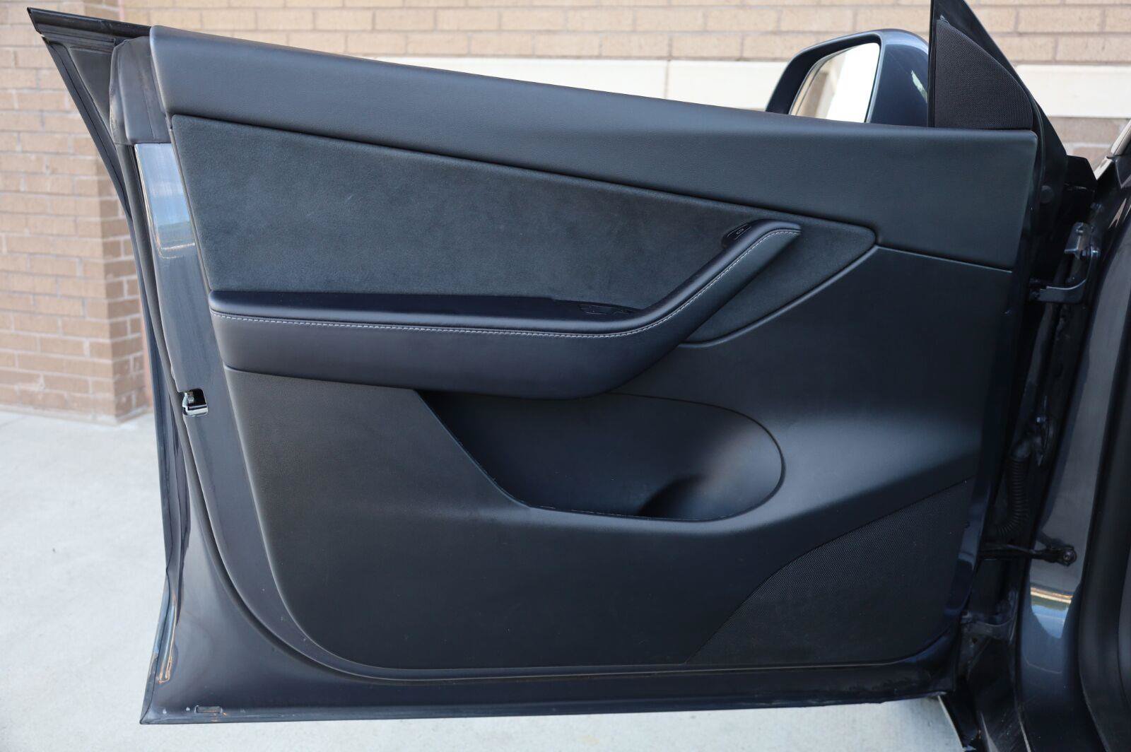 Used 2022 Tesla Model Y Long Range AWD/4WD image 15