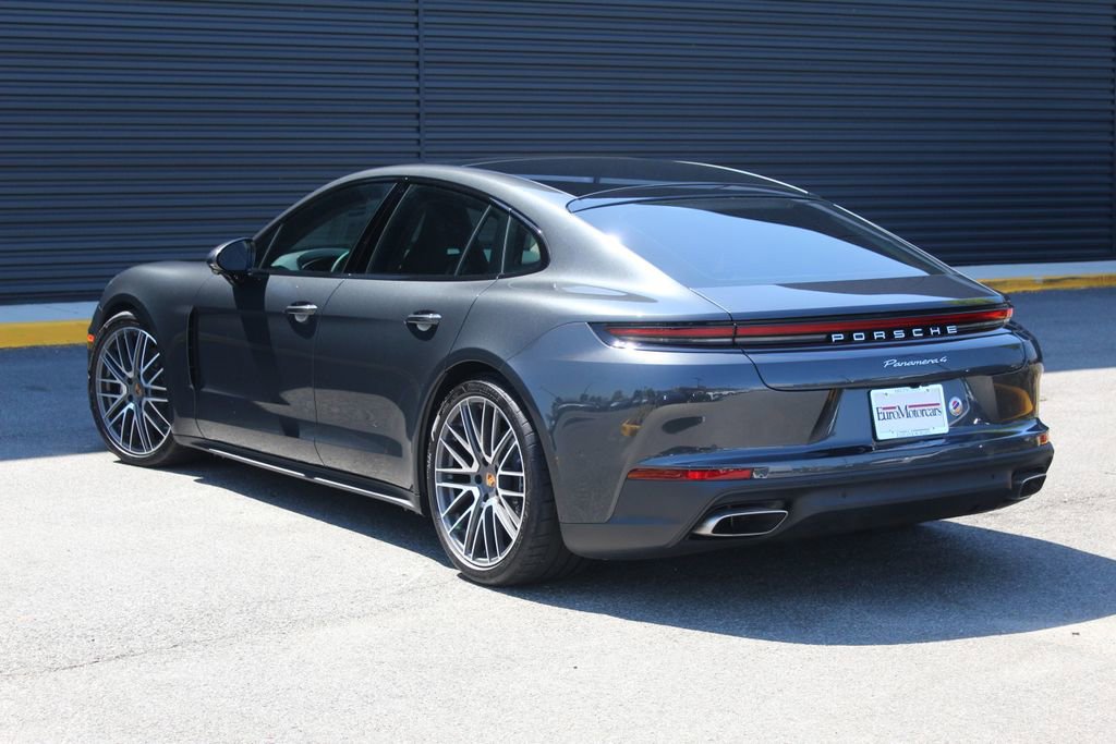 Certified 2025 Porsche Panamera 4 image 3