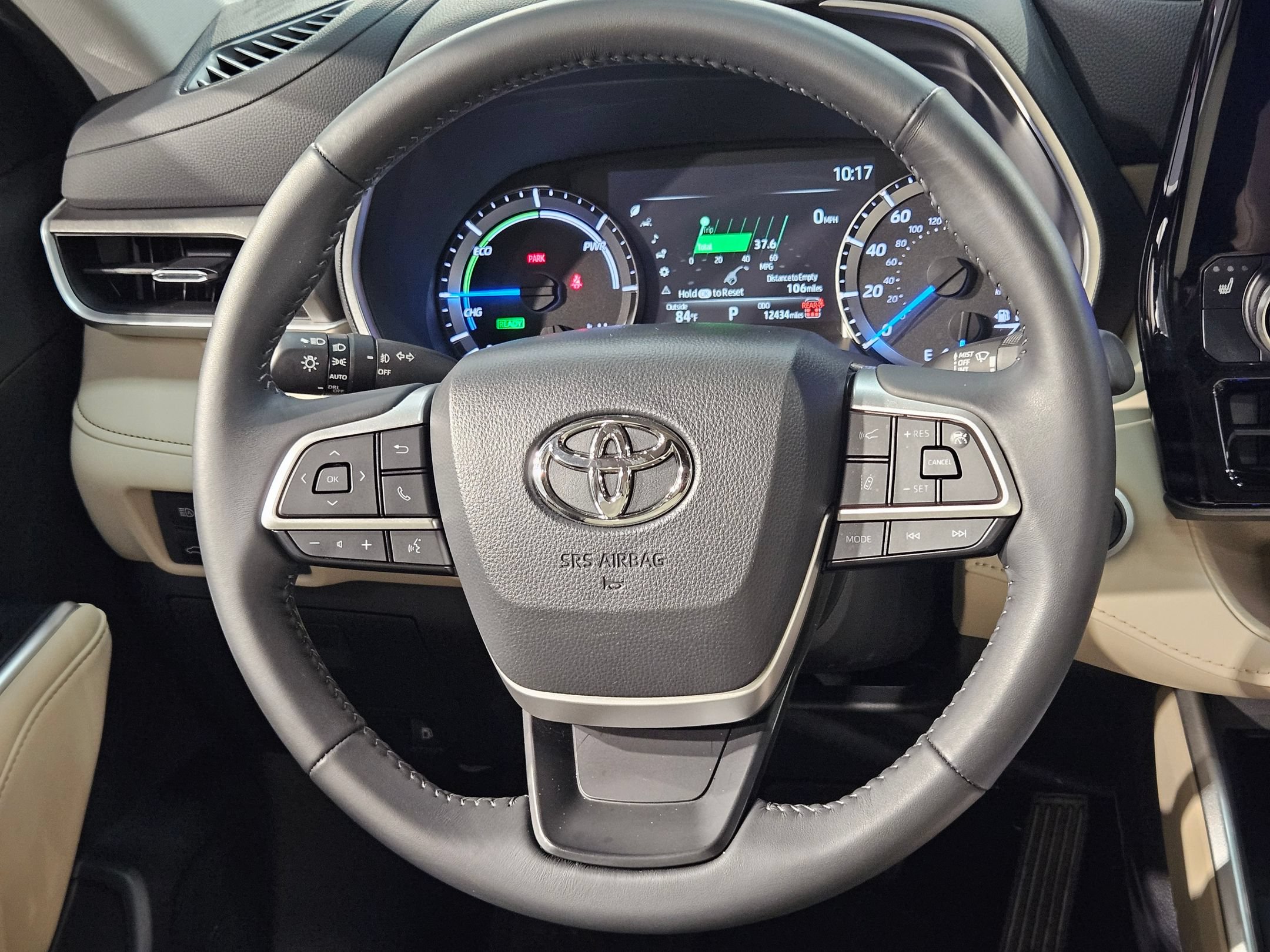 Certified 2024 Toyota Highlander XLE FWD image 27