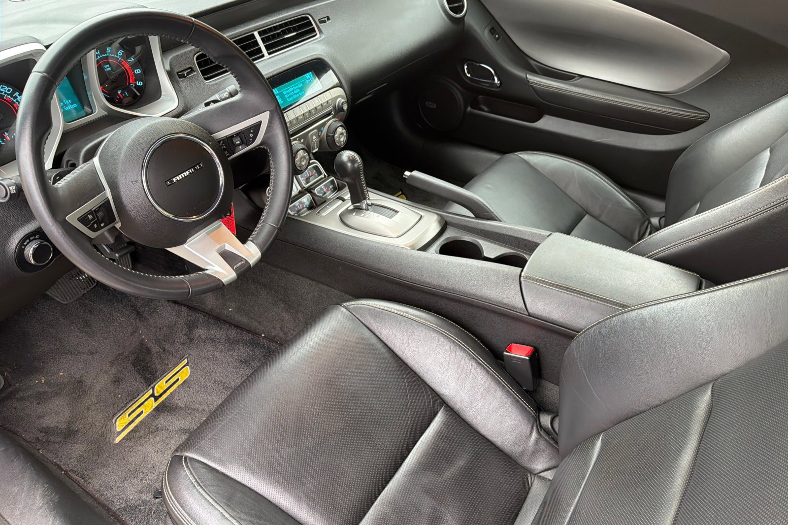 Used 2010 Chevrolet Camaro SS w/ RS Package image 10