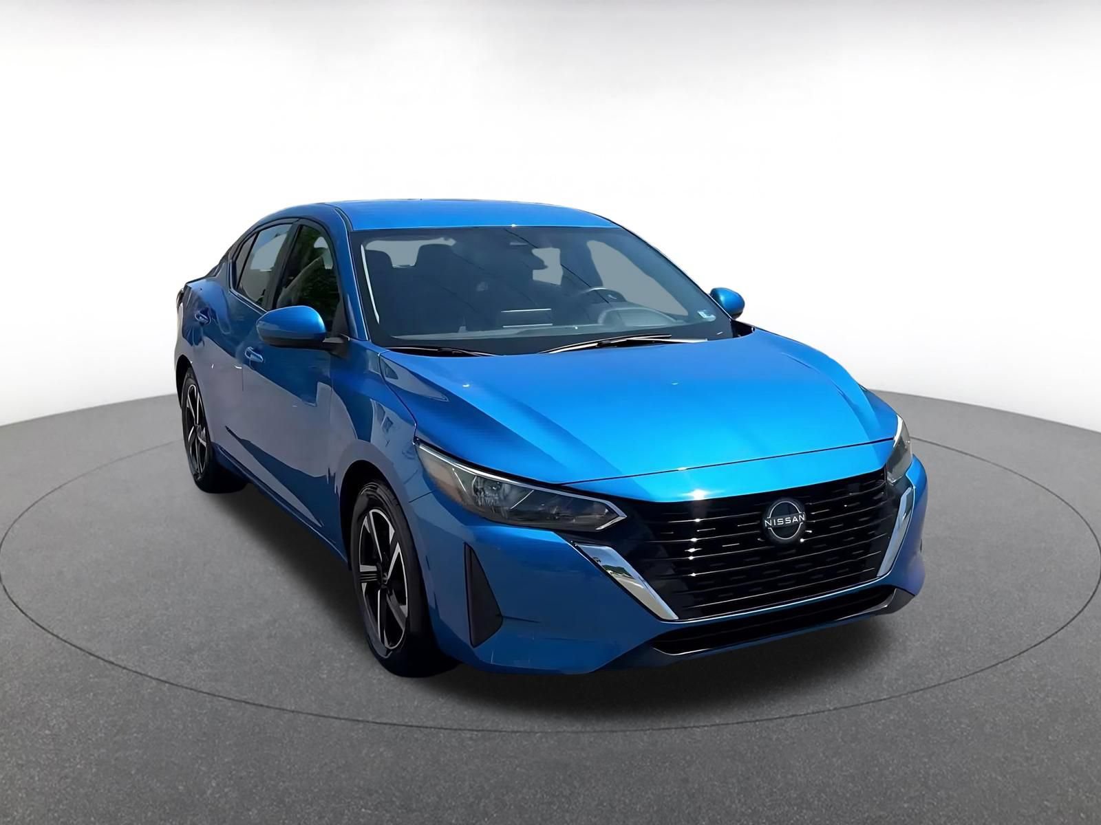 Used 2025 Nissan Sentra SV FWD image 3