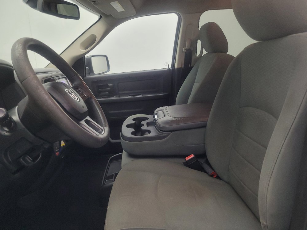 Used 2020 RAM 1500 Express RWD image 17