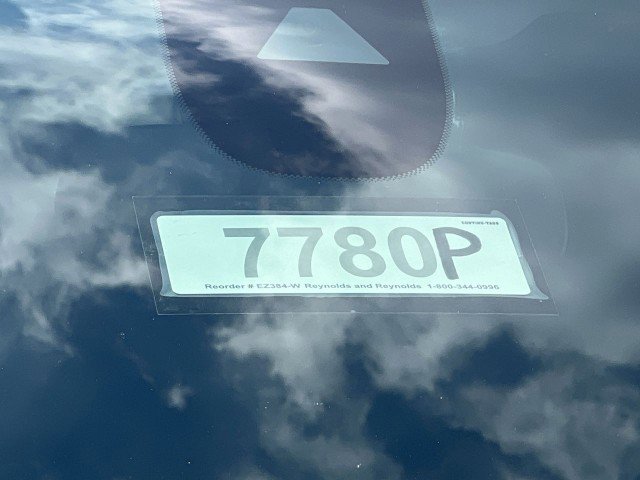 Used 2023 Chevrolet Equinox LT image 33