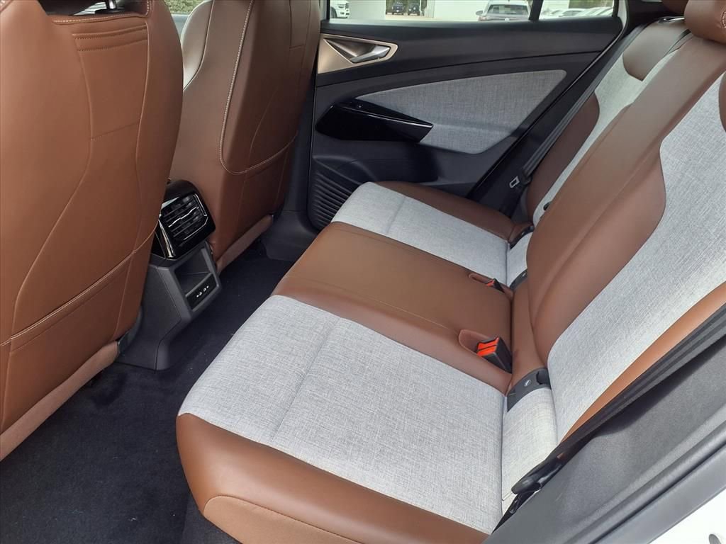 New 2025 Volkswagen ID.4 Pro RWD image 9