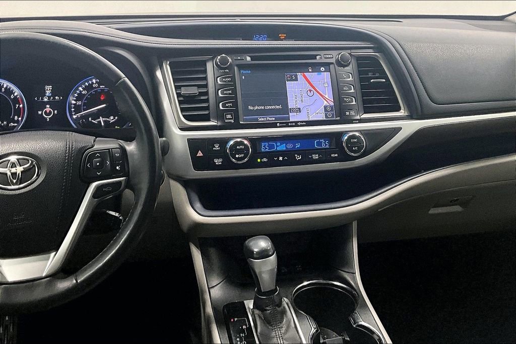 Used 2016 Toyota Highlander Limited Platinum image 5