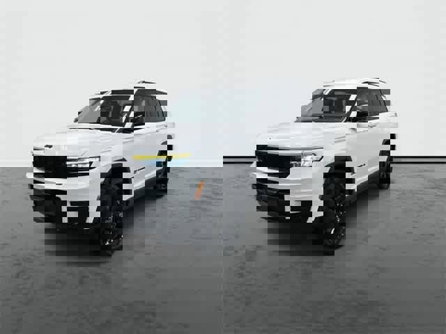 Used 2023 Jeep Grand Cherokee L Laredo image 7