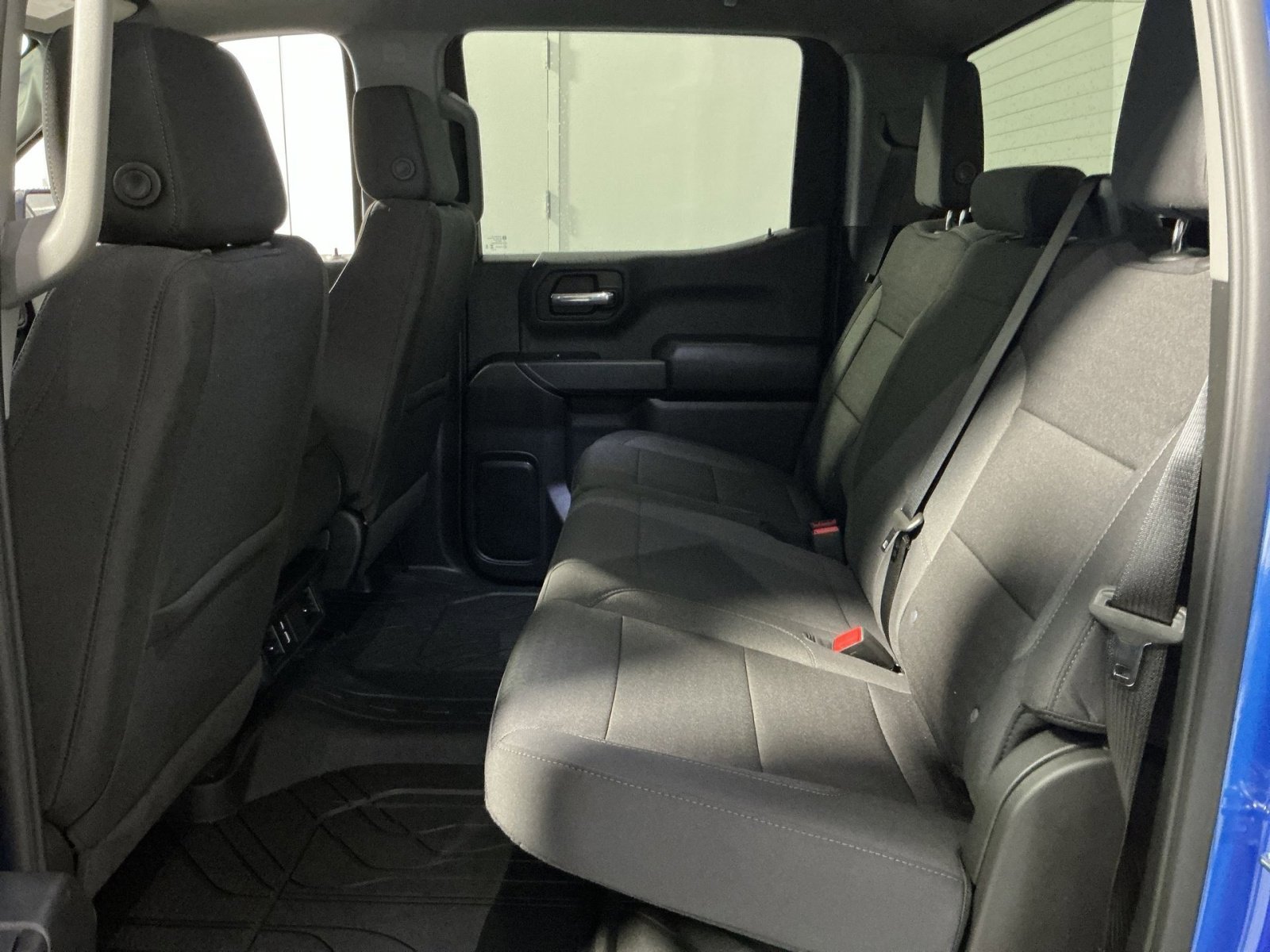 New 2026 Chevrolet Silverado 1500 Custom w/ Turbomax Blackout Package image 30