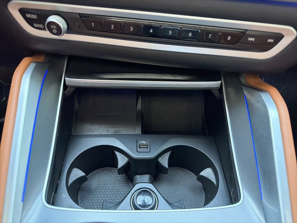 Used 2023 BMW X6 xDrive40i w/ M Sport Package AWD/4WD image 17