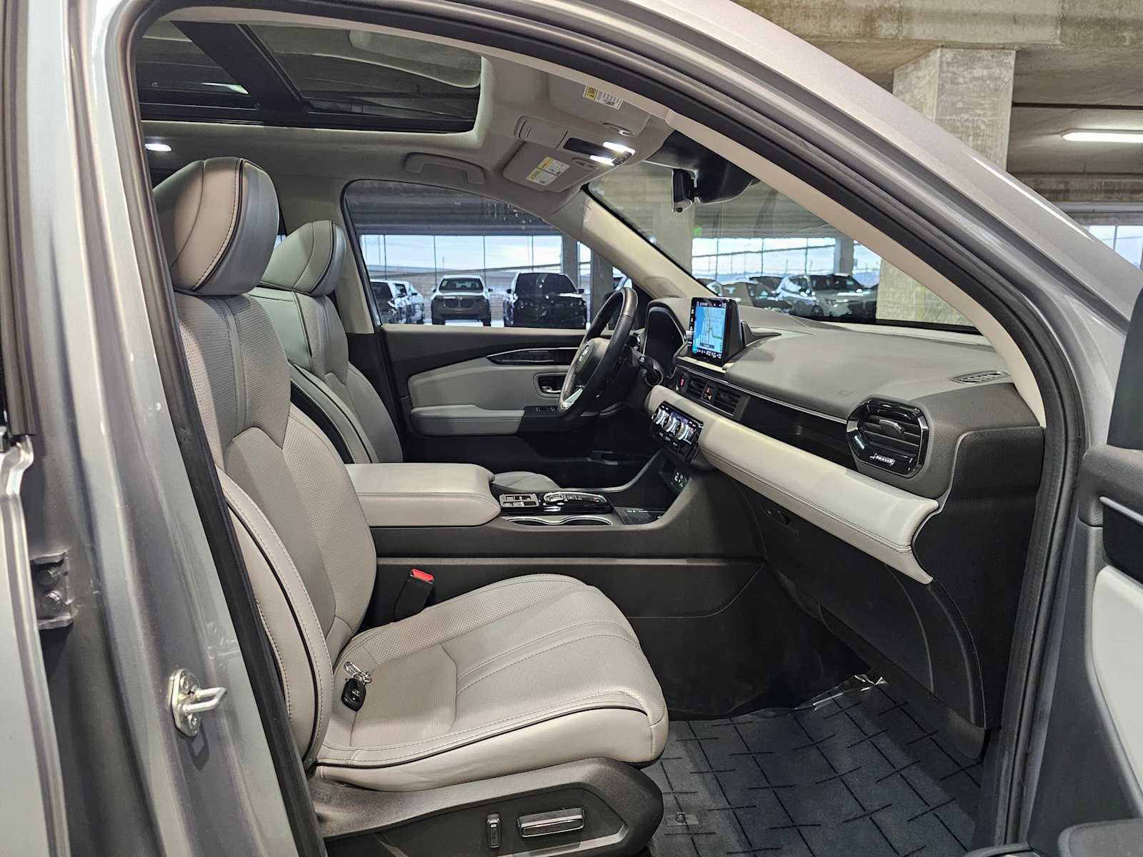 Used 2023 Honda Pilot Elite image 29