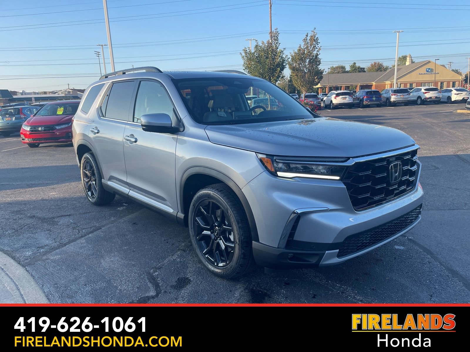 New 2025 Honda Pilot Touring image 4