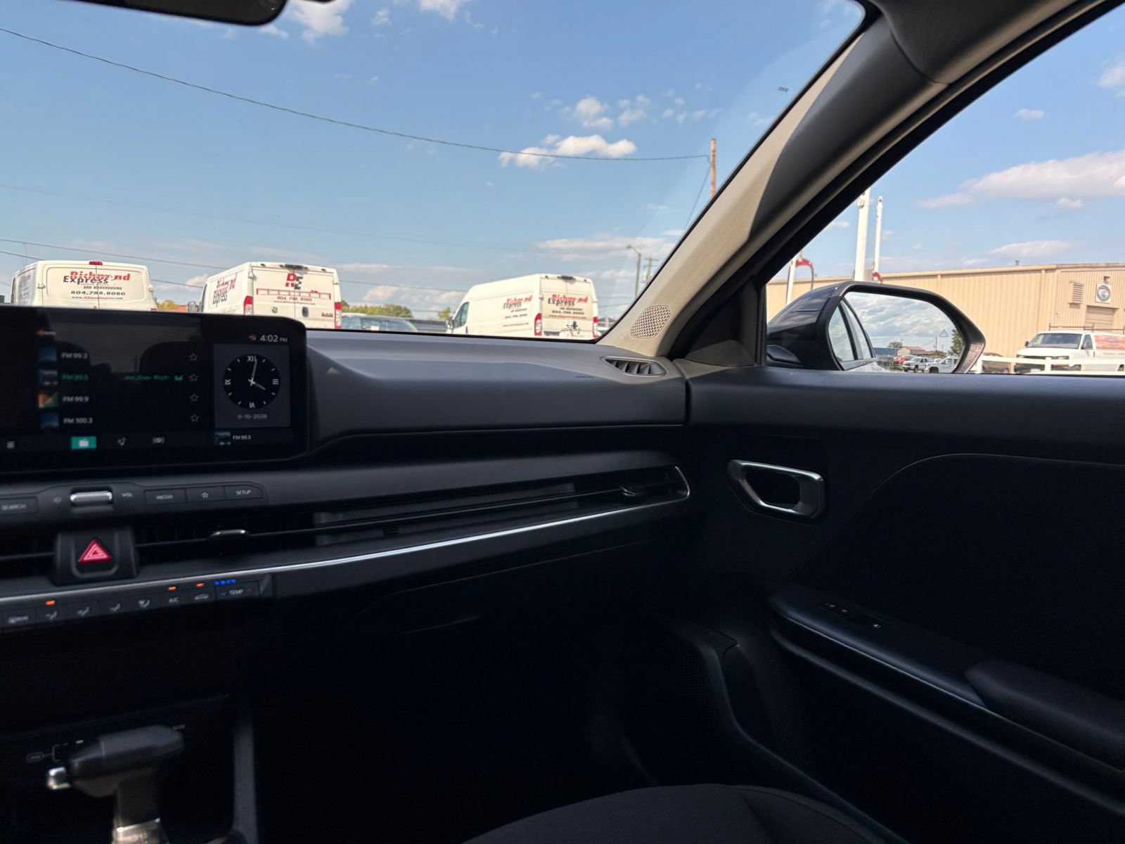 Used 2026 Kia K4 FWD image 33
