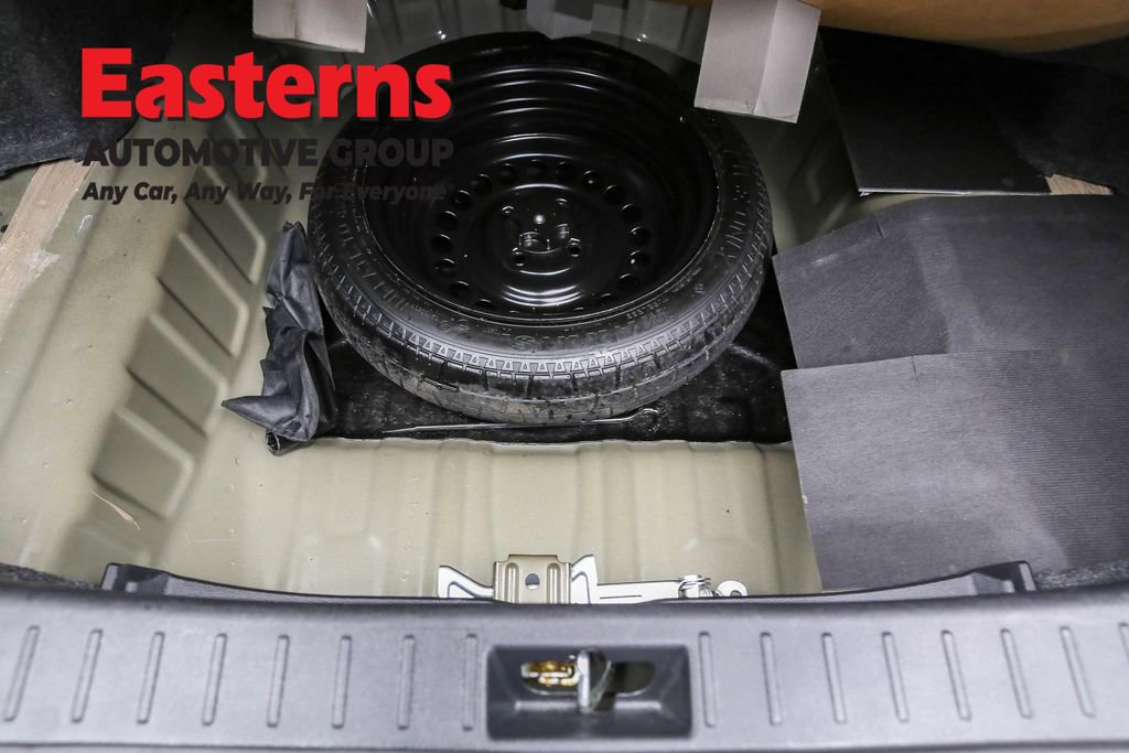 Used 2023 Nissan Versa SV image 22