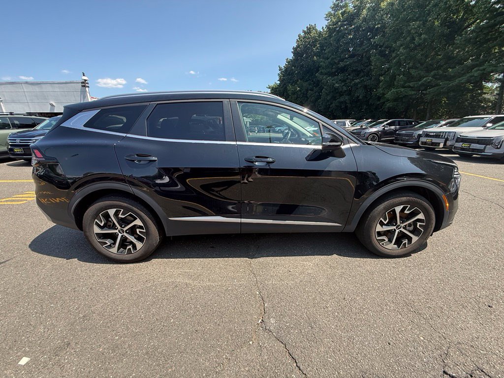 Used 2024 Kia Sportage EX AWD/4WD image 8