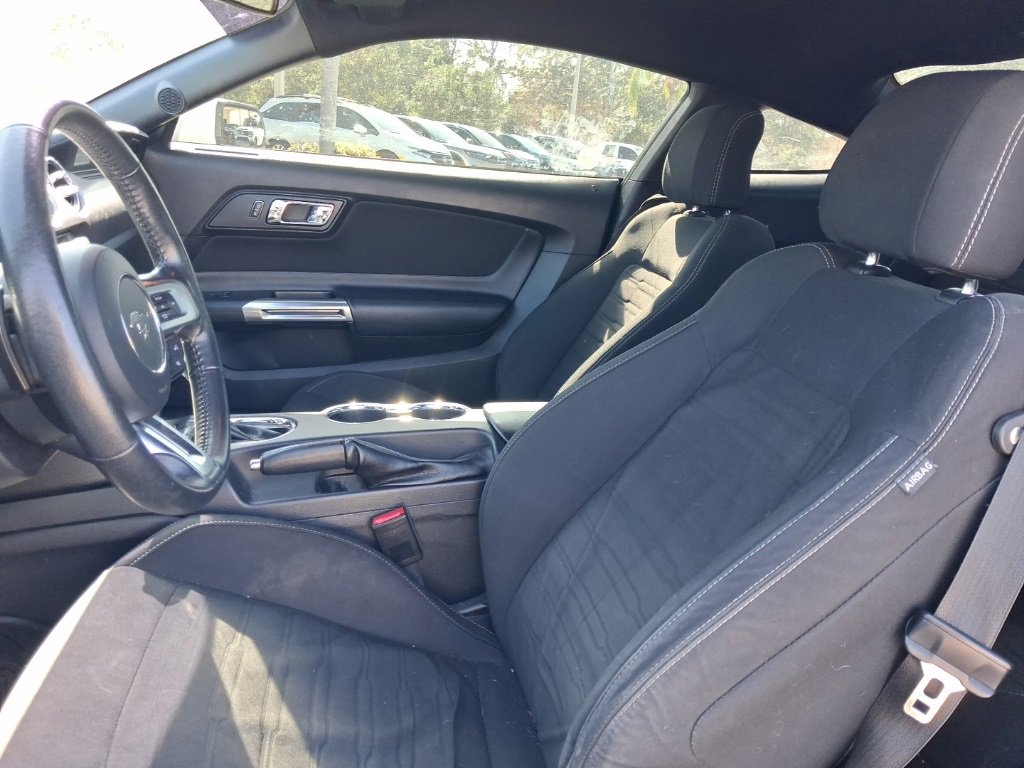 Used 2017 Ford Mustang Coupe image 16