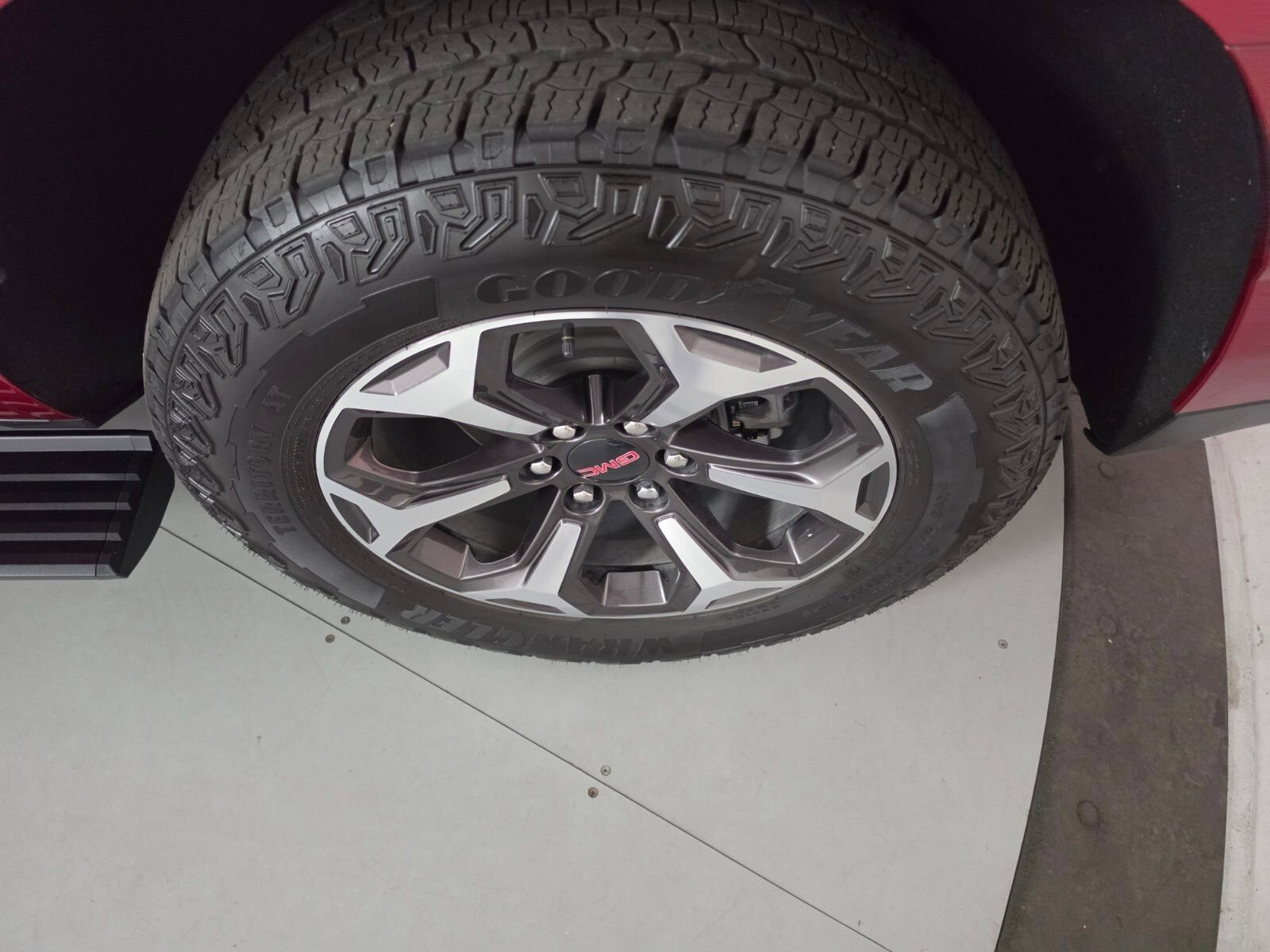 Used 2025 GMC Yukon AT4 Ultimate image 10