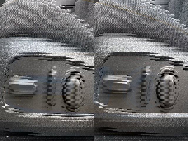 Used 2022 Chevrolet Equinox LT image 28