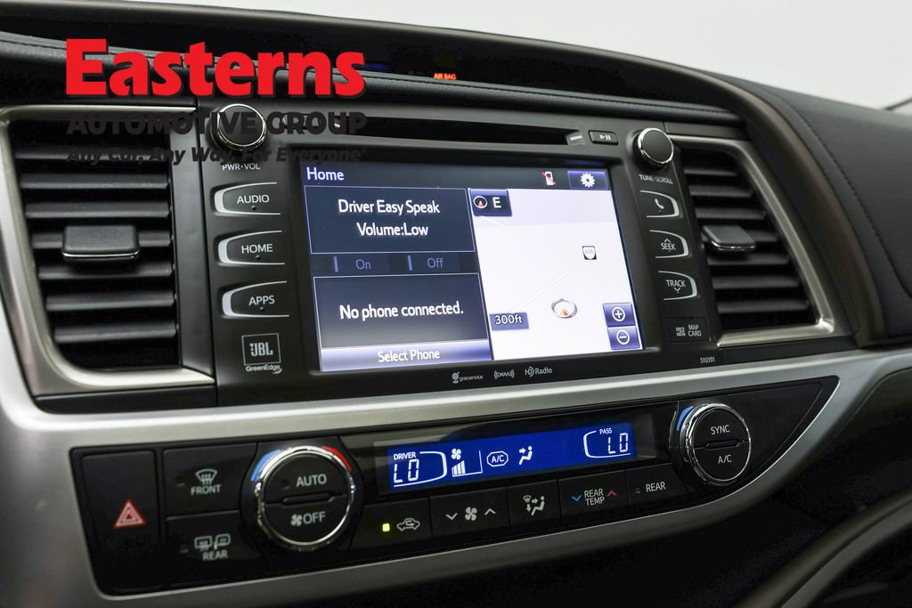 Used 2019 Toyota Highlander Limited Platinum AWD/4WD image 19
