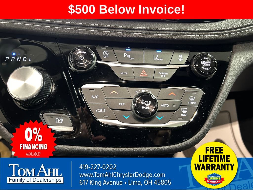 New 2026 Chrysler Pacifica Select image 17