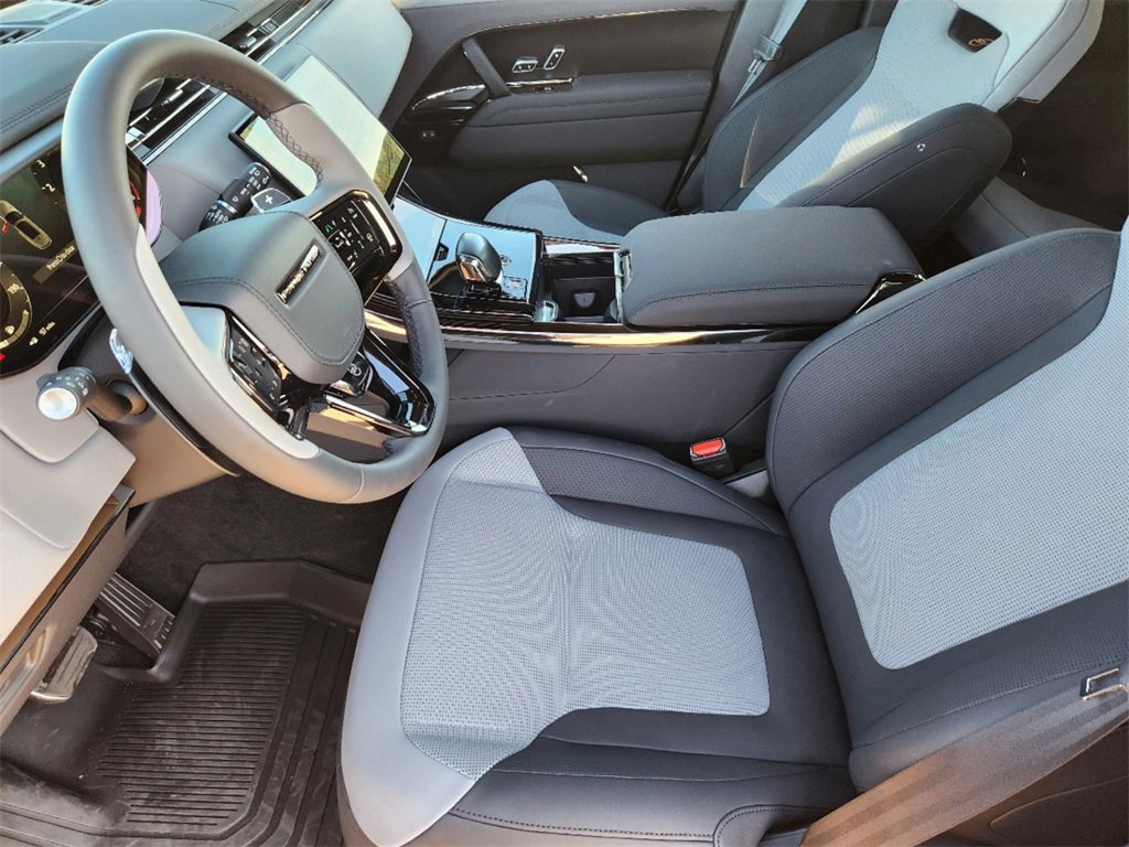 New 2025 Land Rover Range Rover Sport SV Edition Two image 13