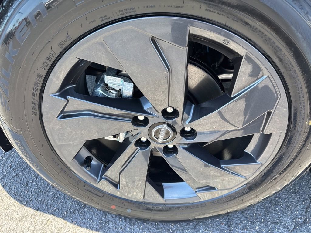 New 2026 Nissan Rogue SV FWD image 9