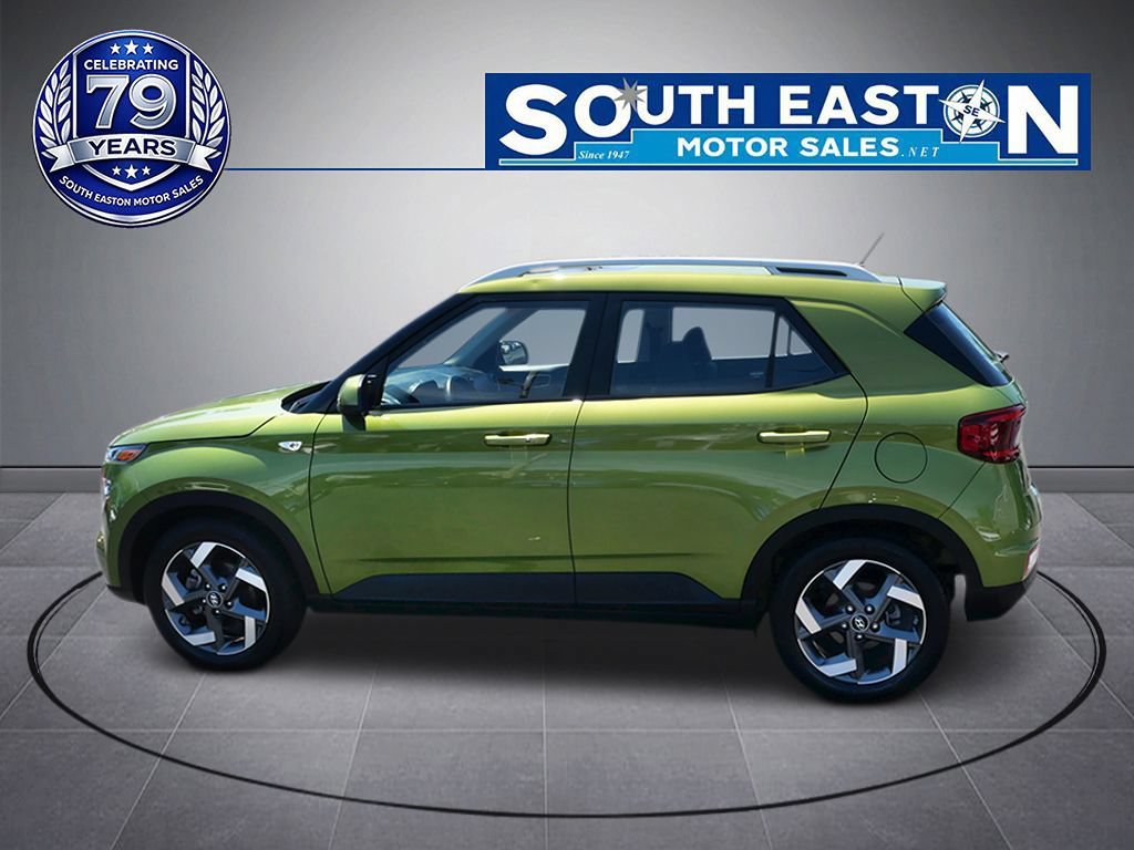 Used 2024 Hyundai Venue SEL FWD image 8