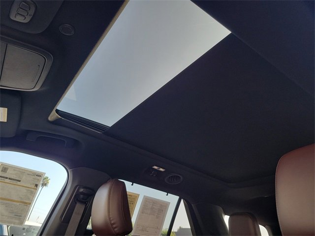 Certified 2023 Ford Explorer Platinum w/ Technology Package image 17