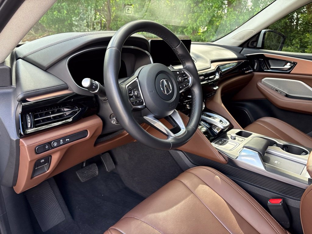 Used 2023 Acura MDX w/ Technology Package FWD image 16