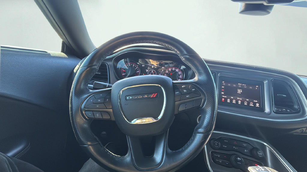 Used 2020 Dodge Challenger SXT w/ Driver Convenience Group AWD/4WD image 48